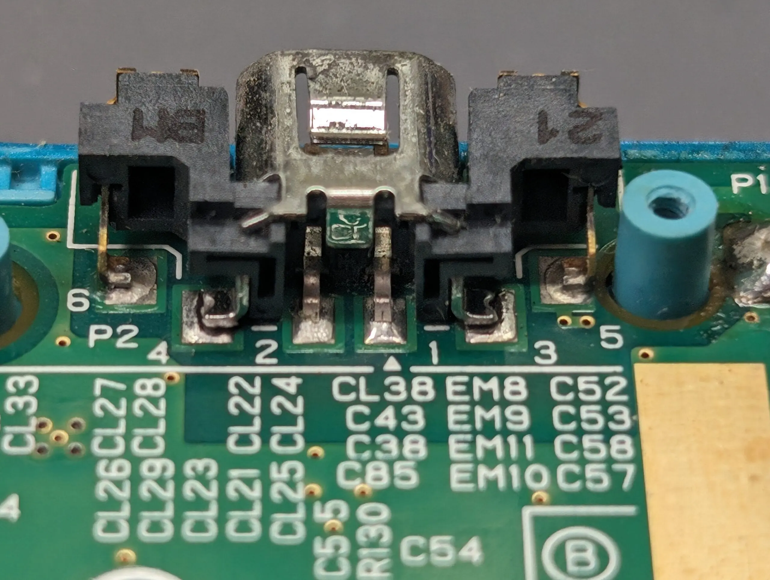 18-1 任天堂 3DS 11台 充電ポート破損あり 動作未確認 3DSLLの充電口交換で充電が出来ない故障が改善！充電端子が無くなって